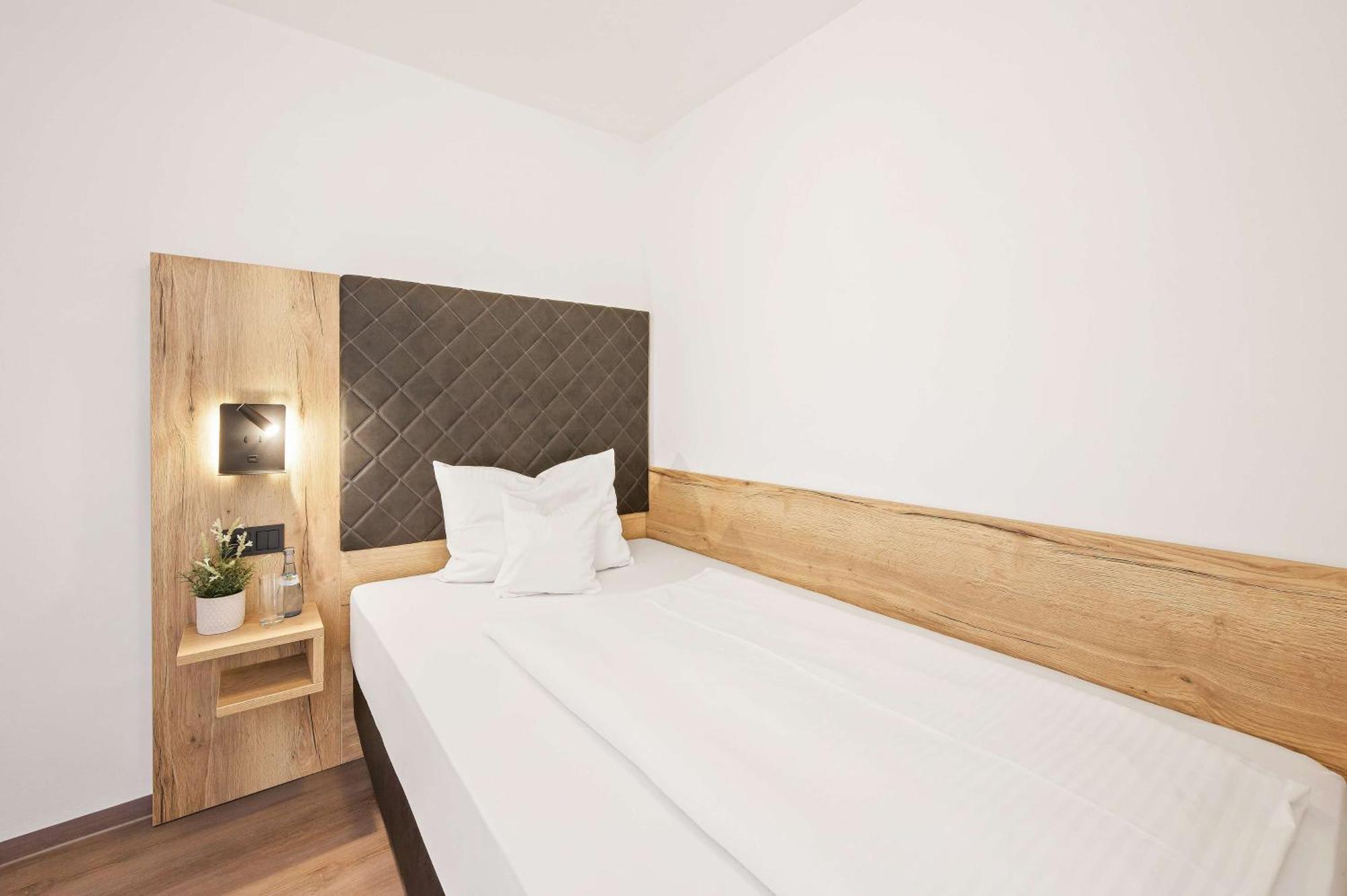 Best Western Hotel Favorit Ludwigsburg Exterior photo